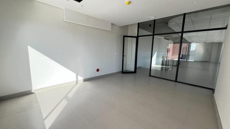 To Let commercial Property for Rent in Killarney Gardens Western Cape